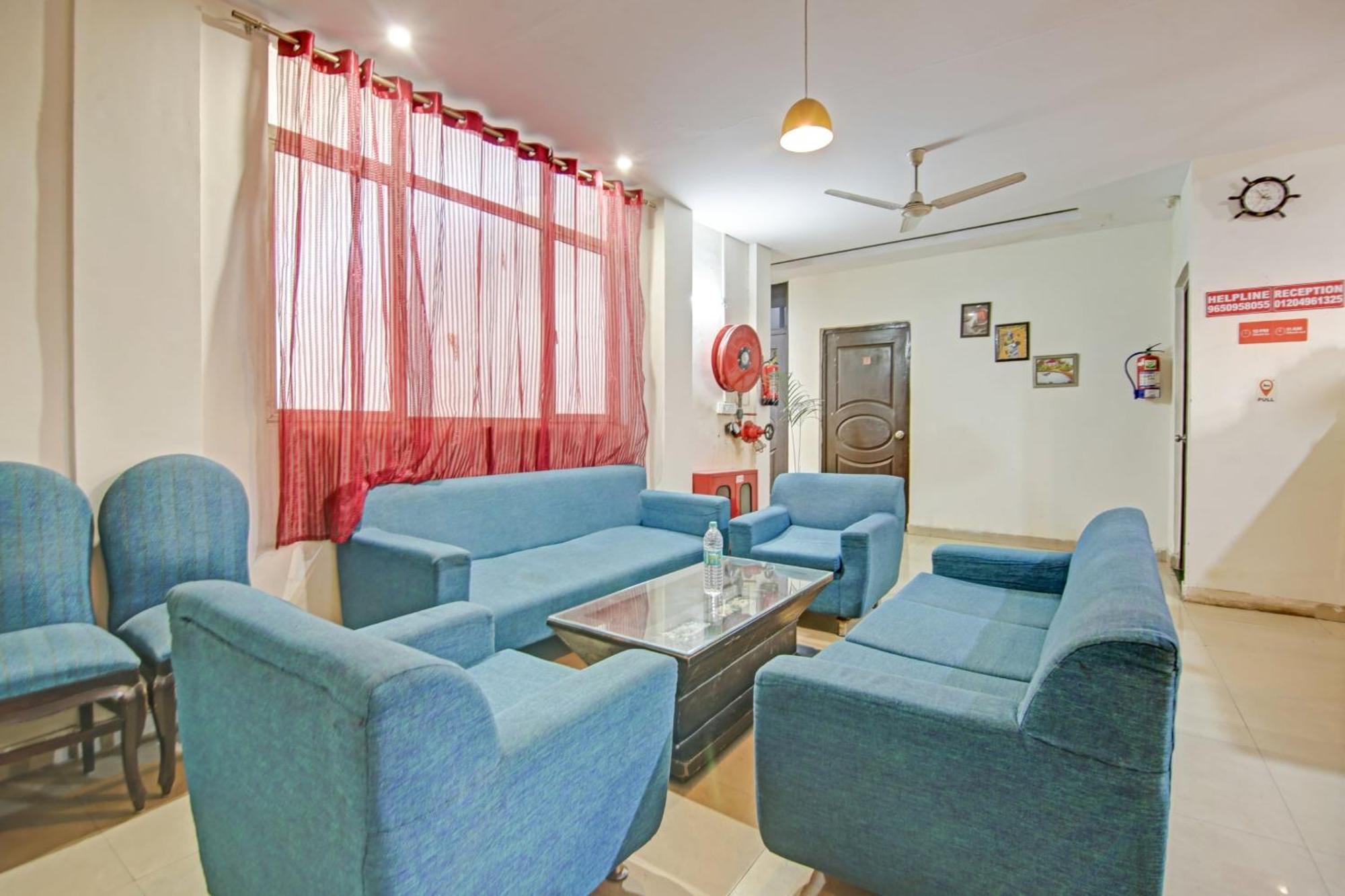 Hotel O Glorious Stayz Noida Exterior foto