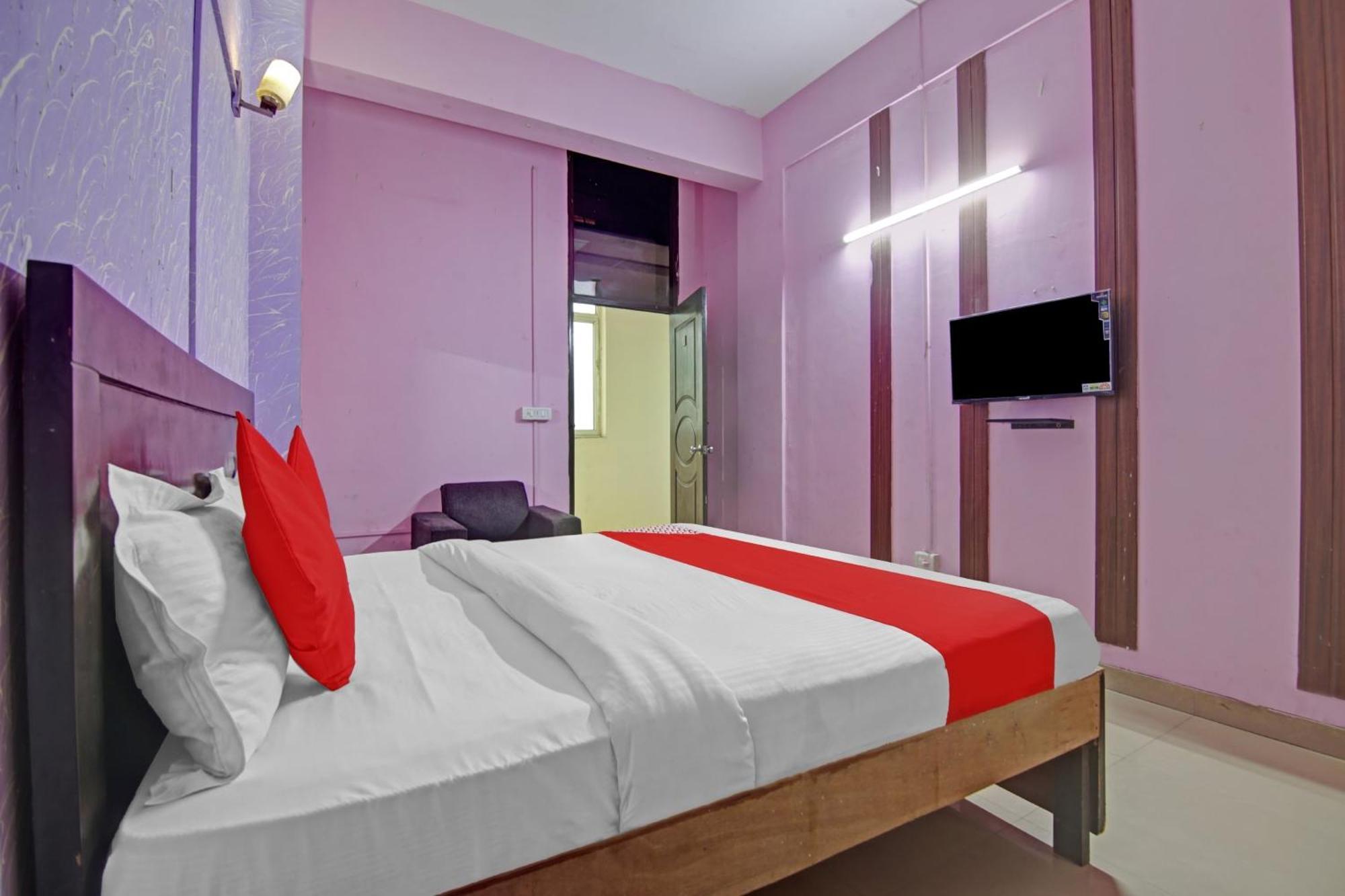 Hotel O Glorious Stayz Noida Exterior foto
